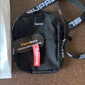 Supreme shoulder bag